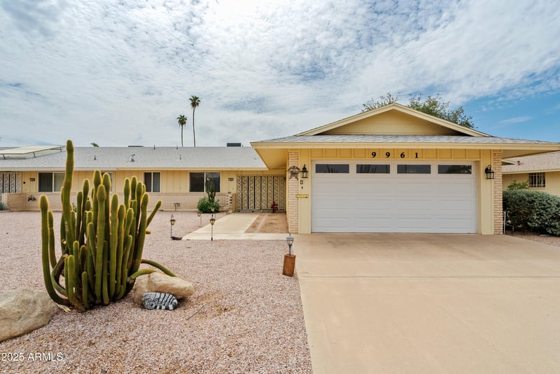 9961 Bolivar Dr, Sun City, AZ 85351