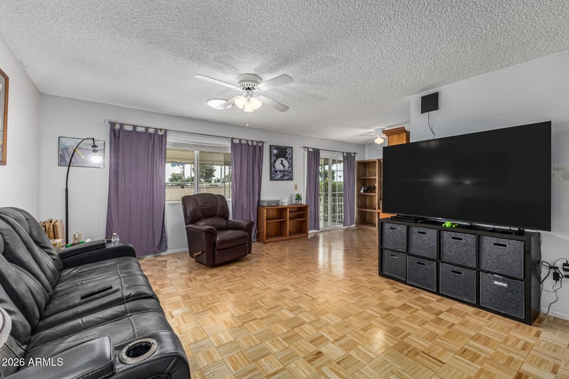 9961 Bolivar Dr, Sun City, AZ 85351