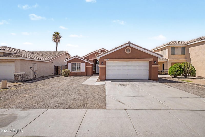 9961 W Mackenzie Dr, Phoenix, AZ 85037