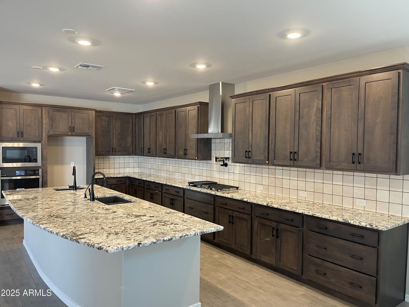 9964 Catalina Dr, Avondale, AZ 85392