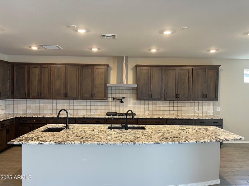 9964 Catalina Dr, Avondale, AZ 85392