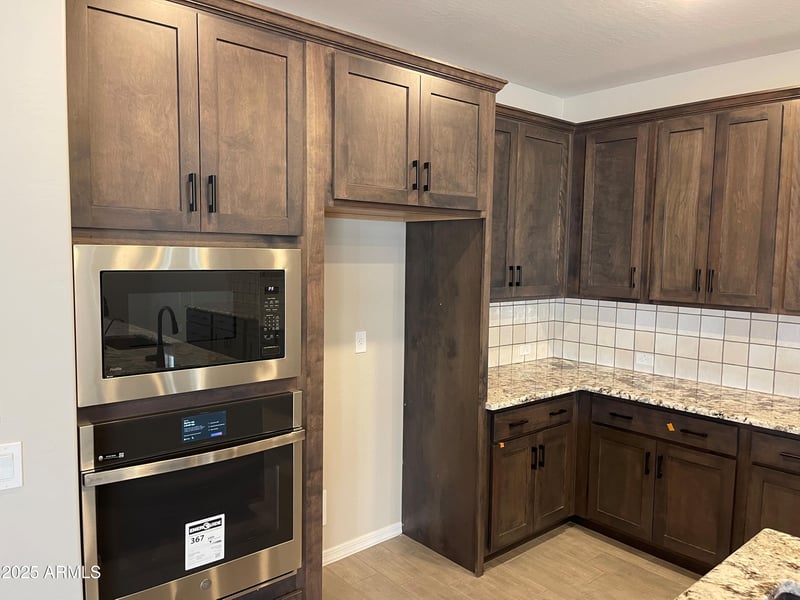 9964 Catalina Dr, Avondale, AZ 85392