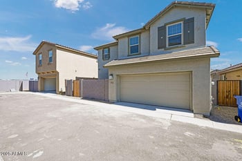 9964 Piccadilly Rd, Avondale, AZ 85392