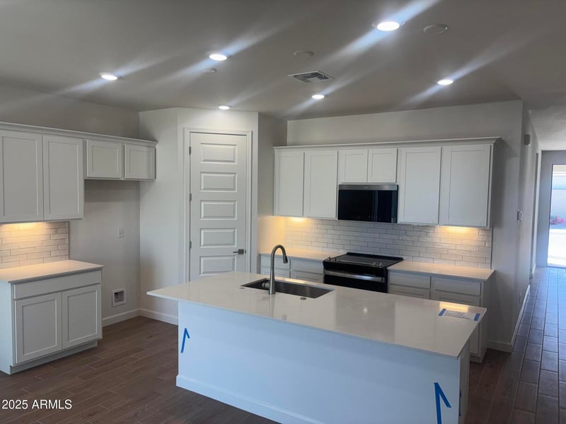 9969 177th Dr, Waddell, AZ 85355