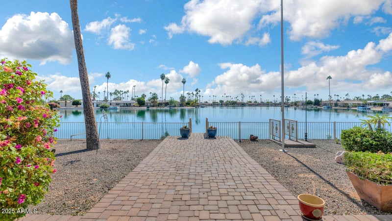 9969 Cameo Dr, Sun City, AZ 85351