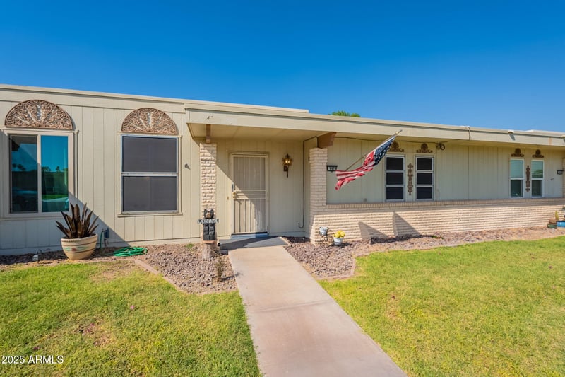 9970 Forrester Dr, Sun City, AZ 85351