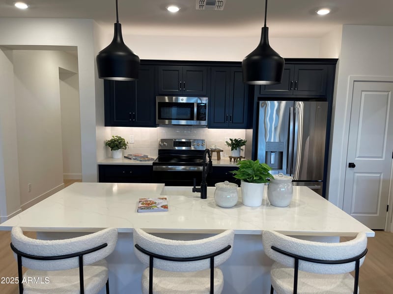 9971 Monterey Way, Avondale, AZ 85392