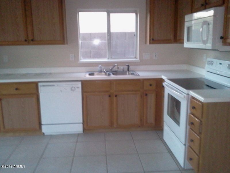 9974 W Mackenzie Dr, Phoenix, AZ 85037