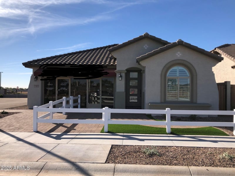 9979 Monterey Way, Avondale, AZ 85392