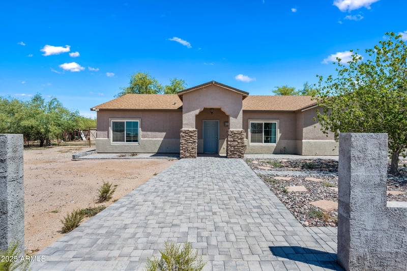 9982 Asbury Ave, San Tan Valley, AZ 85143