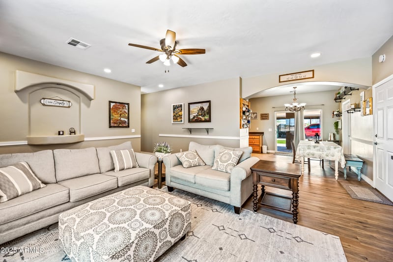 9982 Asbury Ave, San Tan Valley, AZ 85143