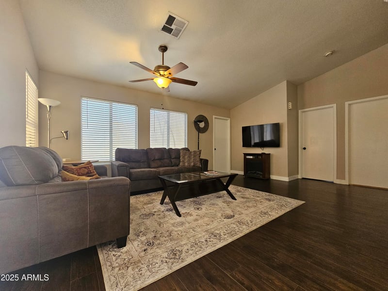 9983 Monterosa Ave, Phoenix, AZ 85037