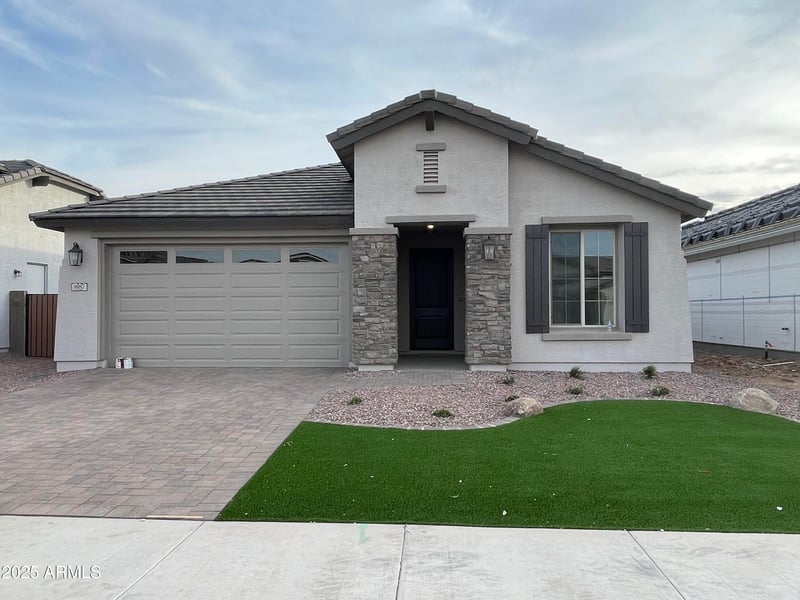 9987 Verde Ln, Avondale, AZ 85392