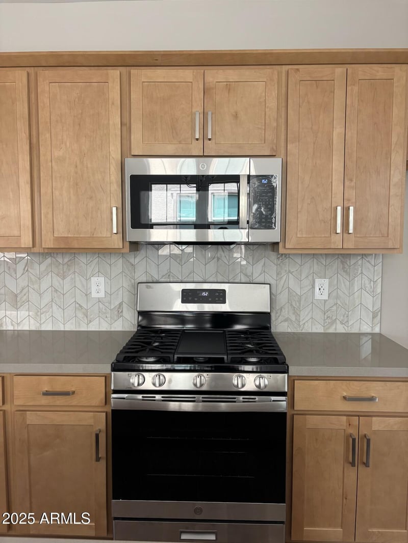 9994 Piccadilly Rd, Avondale, AZ 85392