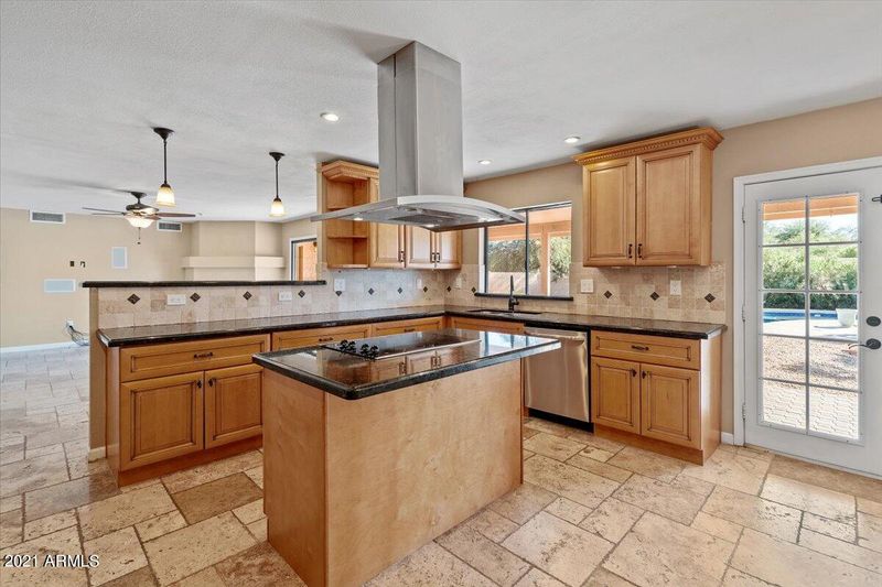 9995 E Cactus Rd, Scottsdale, AZ 85260