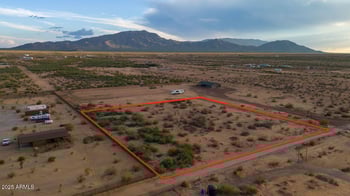 xx Buffalo Dog Rd #-, Aguila, AZ 85320