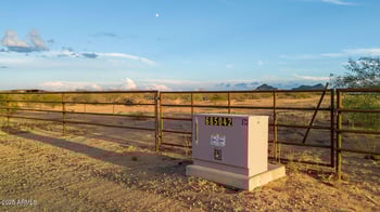 xx Buffalo Dog Rd #-, Aguila, AZ 85320