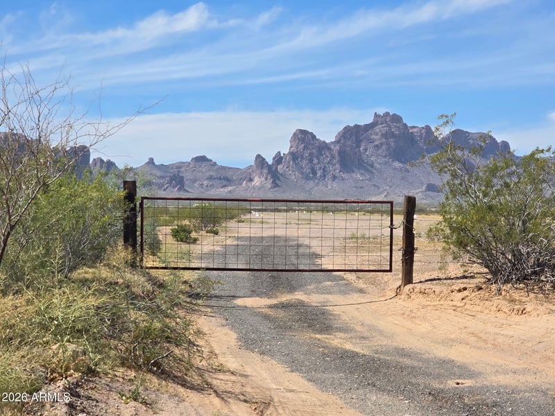 xxx S 541st Ave #-, Tonopah, AZ 85354