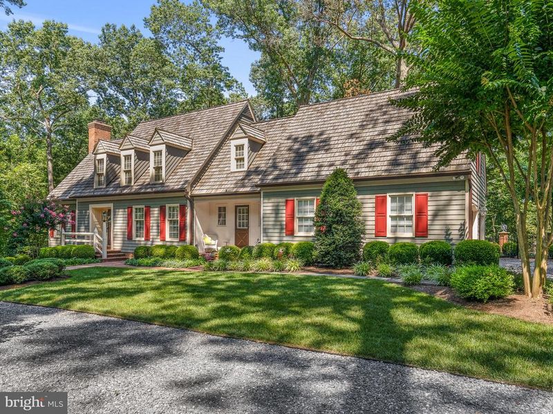 8213 Bondage Dr, Gaithersburg, MD 20882