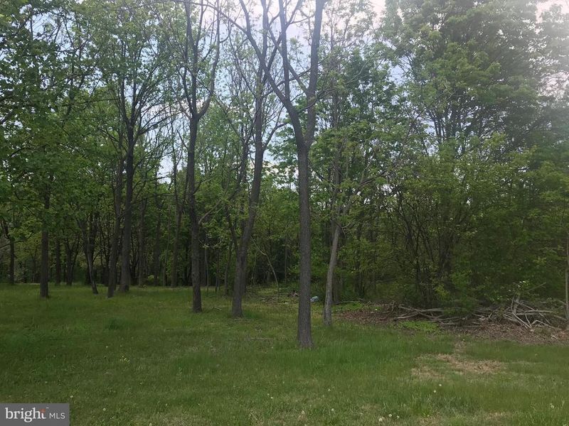 73 Ridge Rd, Mount Airy, MD 21771