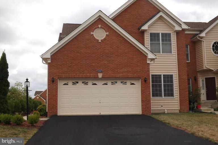 42937 Nokes Corner Ter, Ashburn, VA 20148