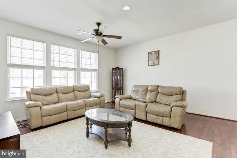 42645 Winter Wind Ter, Ashburn, VA 20148