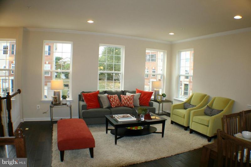 1610 Sun High Ter, Severn, MD 21144