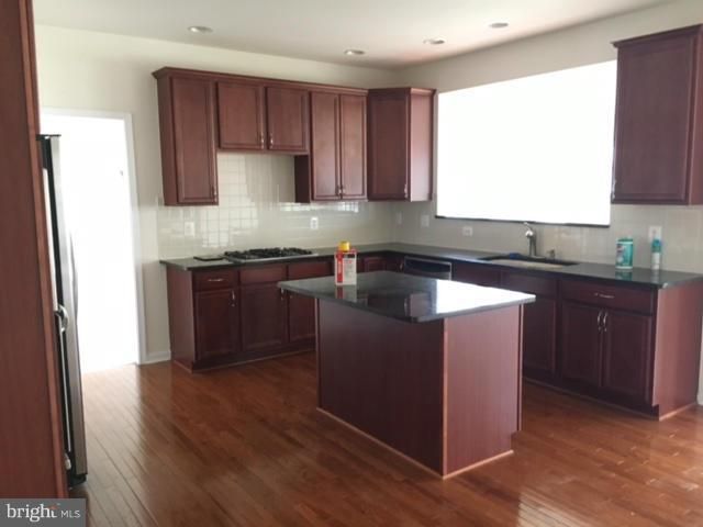 25326 Justice Dr, Chantilly, VA 20152