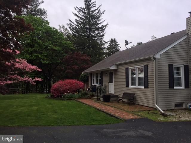 8515 Rocky Springs Rd, Frederick, MD 21702