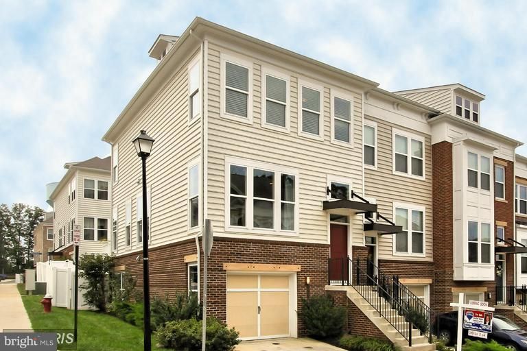 42685 Orefield Ter, Ashburn, VA 20148