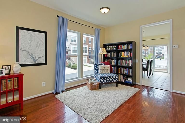 42685 Orefield Ter, Ashburn, VA 20148
