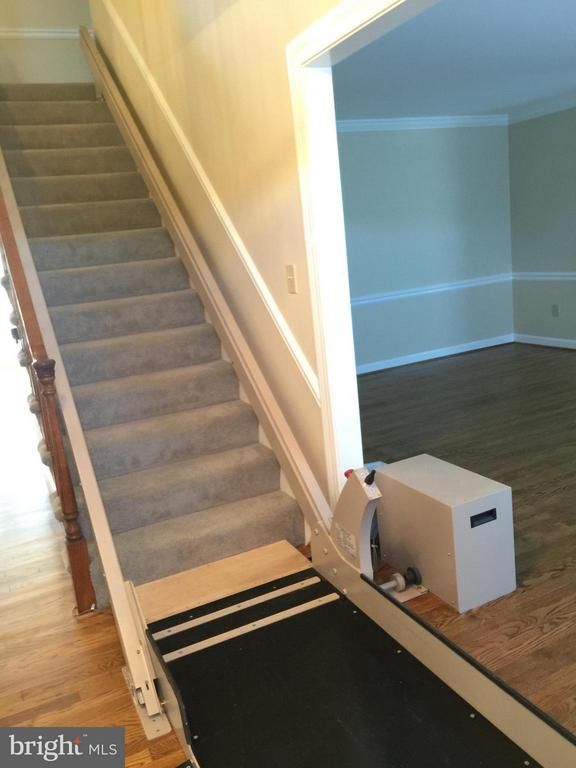 16405 Equestrian Ln, Rockville, MD 20855