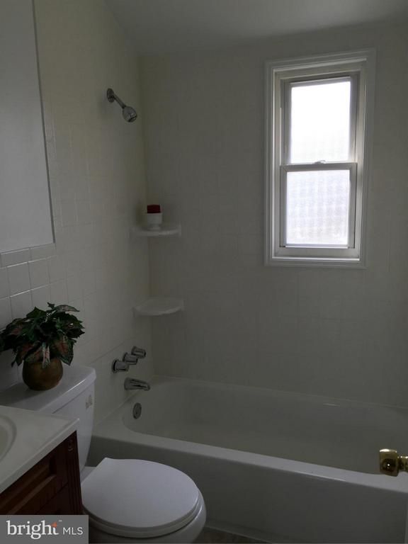 12809 Holdridge Rd, Silver Spring, MD 20906