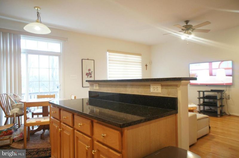 7305 Oldham Leeds Way, Springfield, VA 22150