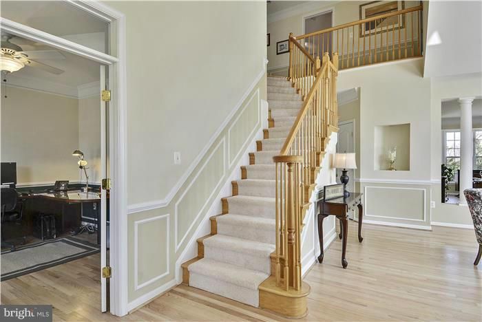 21536 Glebe View Dr, Broadlands, VA 20148