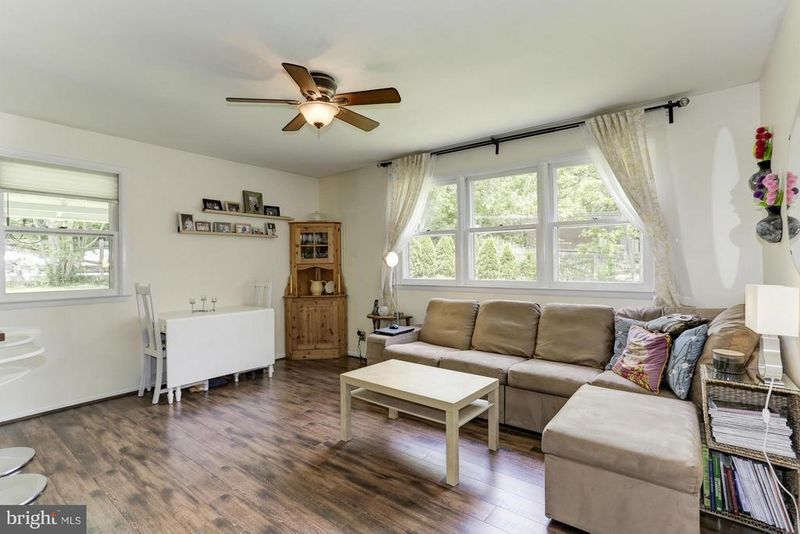 23 Ericsson Rd, Cabin John, MD 20818