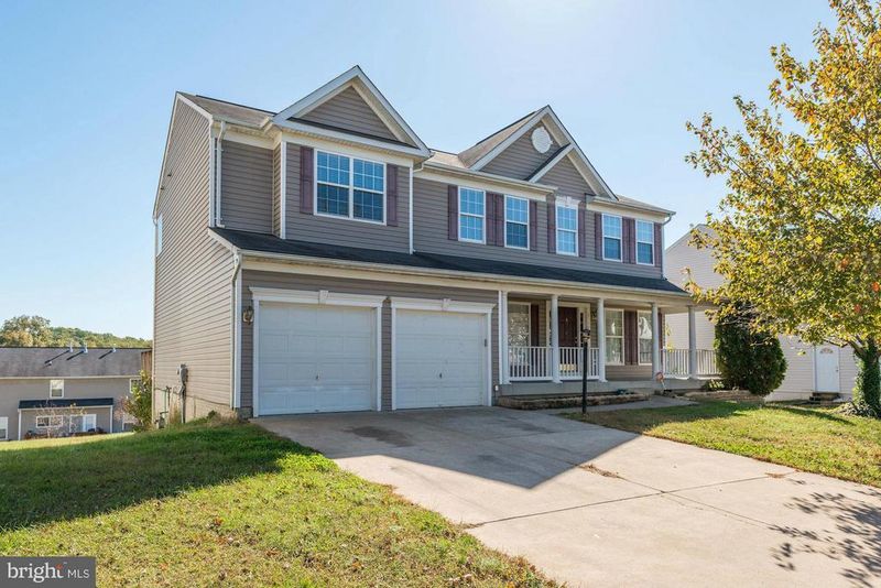 2768 Myrtlewood Dr, Dumfries, VA 22026