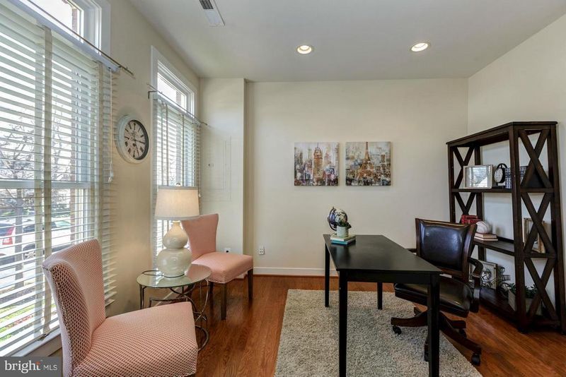 11110 Amherst Ave, Silver Spring, MD 20902