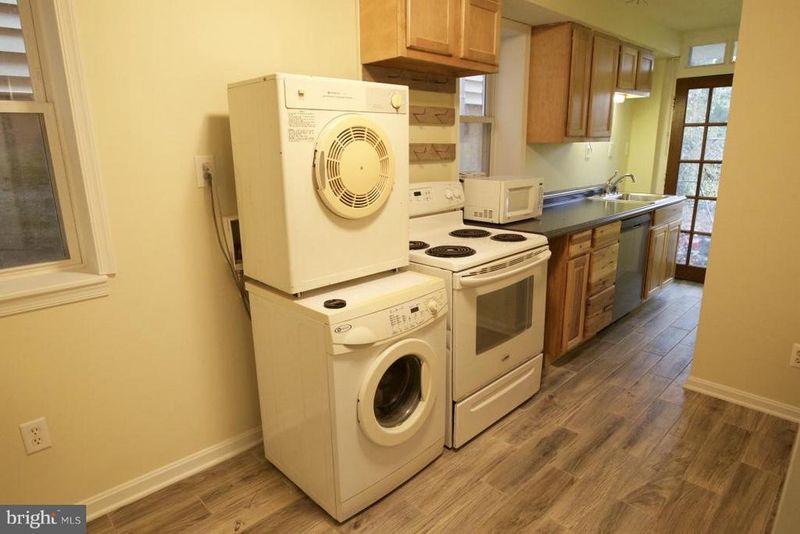 540 Brunswick St #B, Brunswick, MD 21716