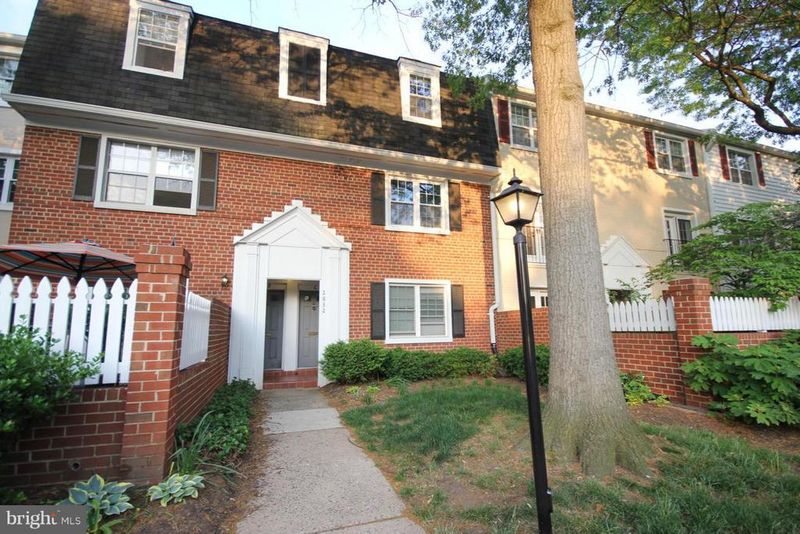 2832 Wakefield St S #C, Arlington, VA 22206