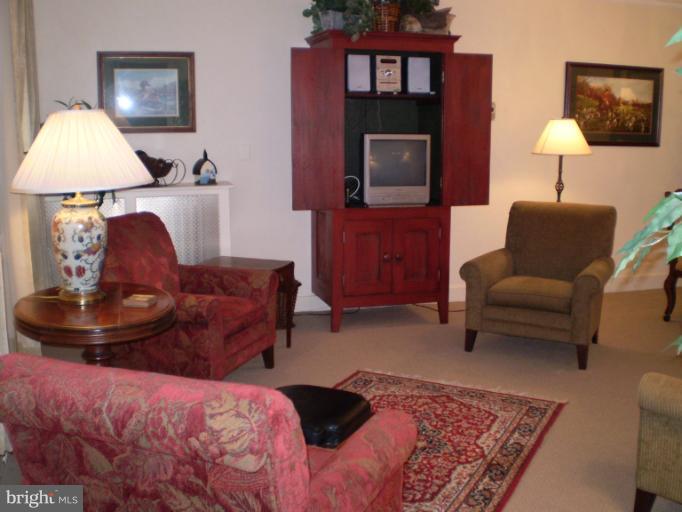 77 Maryland Ave, Annapolis, MD 21401