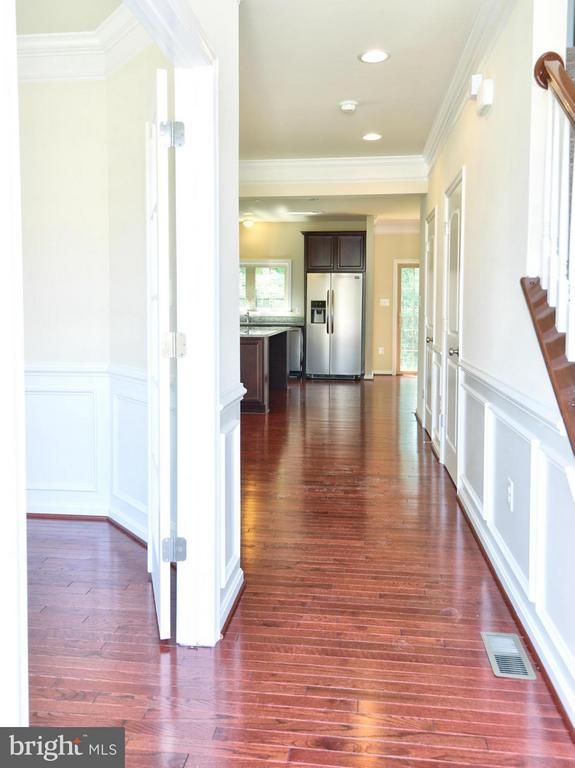 8181 Ridgely Loop, Severn, MD 21144