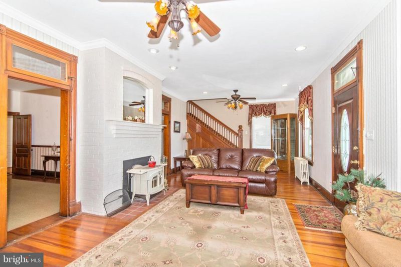 4705 Maryland Ave, Braddock Heights, MD 21714