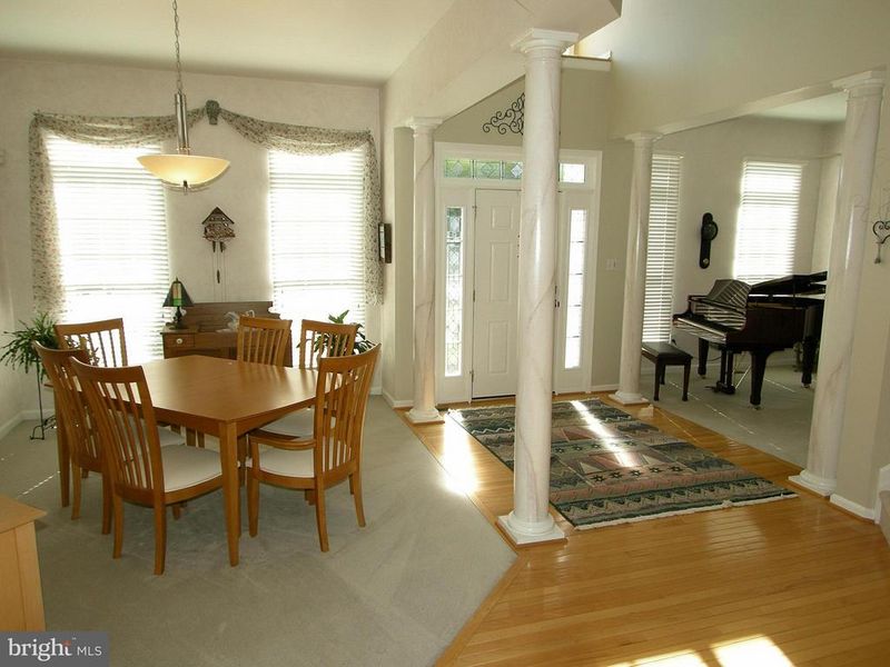 130 Farmbrook Ln, Hanover, MD 21076
