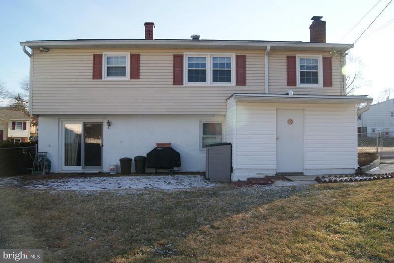 1094 Colony Ridge Rd, Odenton, MD 21113
