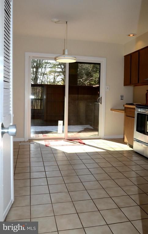 1774 Wainwright Dr, Reston, VA 20190