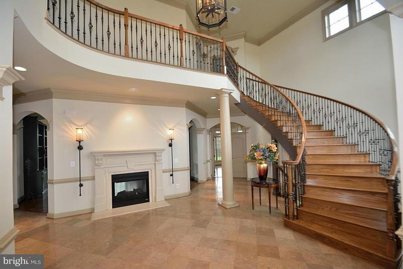 41143 Grenata Preserve Pl, Leesburg, VA 20175