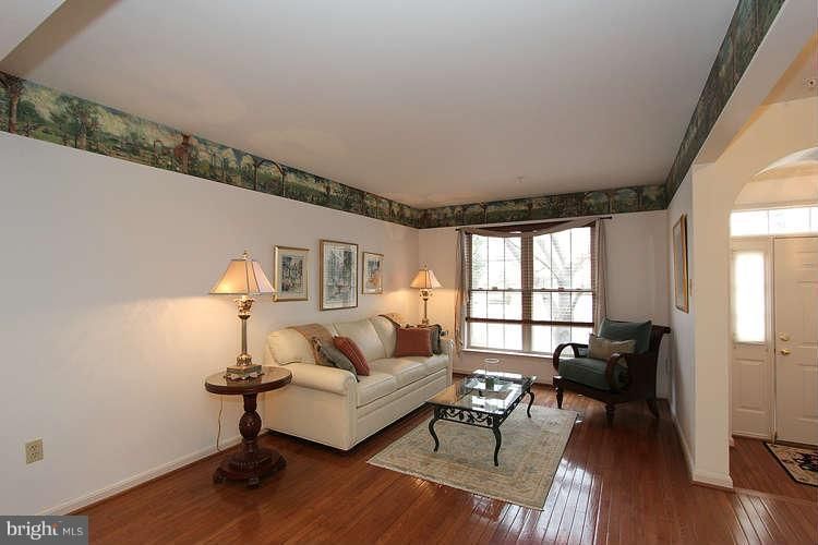 2517 Waterside Dr, Frederick, MD 21701