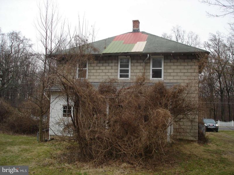 16010 Saint Anthony Rd, Thurmont, MD 21788