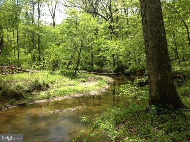 994 Captain Hickory Dr, Great Falls, VA 22066
